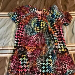 Koi scrub top size M